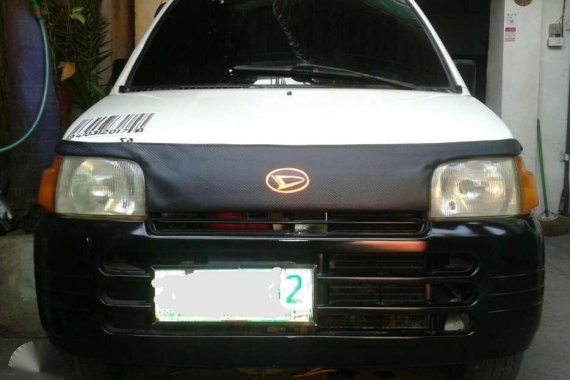 For sale white Daihatsu Move