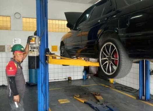 For sale Black like new Nissan Sentra