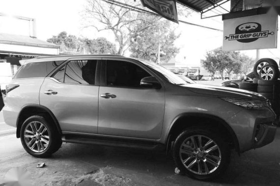 SUPEFRESH 2017 Toyota Fortuner V 4x2 for sale