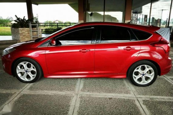 2015 Ford FOCUS S 2.0 AT Red For Sale 