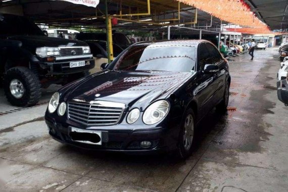 2007 Mercedes Benz E200 AT Black For Sale 