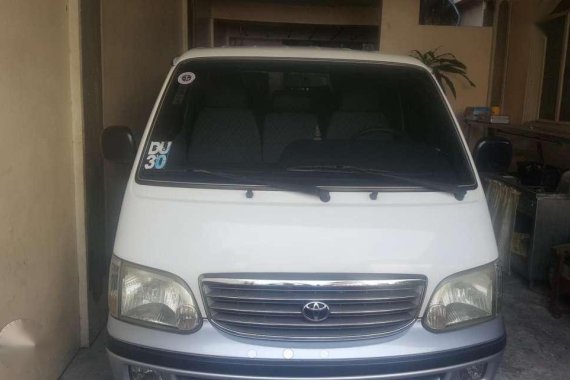 Toyota Hiace 2001 Local MT White Van For Sale 