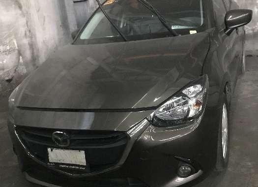 2017 Mazda 2 V automatic like new for sale
