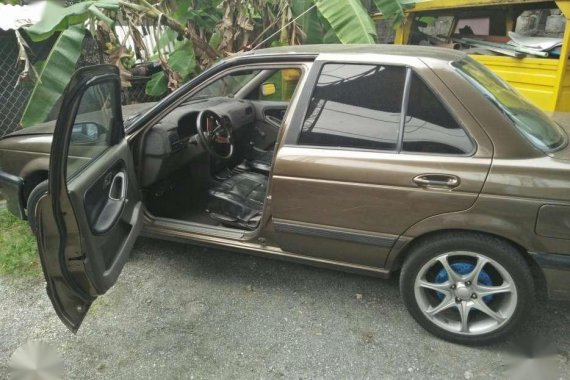 Nissan Sentra 96mdl mt All manual for sale