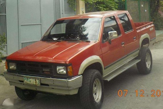 NISSAN Pathfinder Pick-up 4X4 MT Red For Sale 