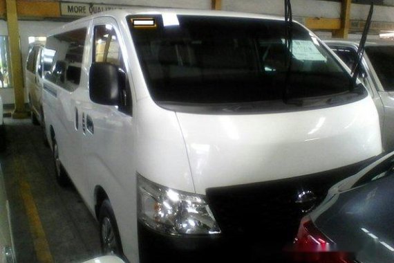 Nissan NV350 Urvan 2016