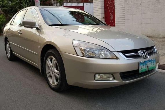 2007 Honda Accord AT Beige Sedan For Sale 