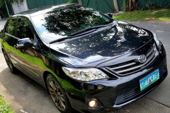 2012 Toyota Corolla Altis G MT Black For Sale 