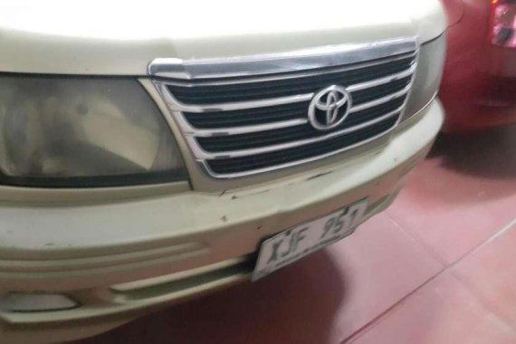 Toyota Revo 2003 vx 200 mt for sale
