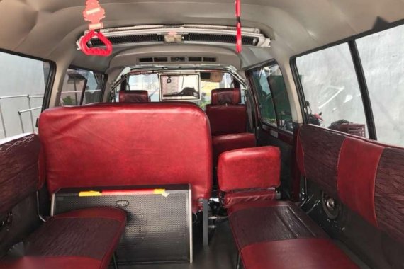 Nissan Urvan 2011 MT Red Van For Sale 