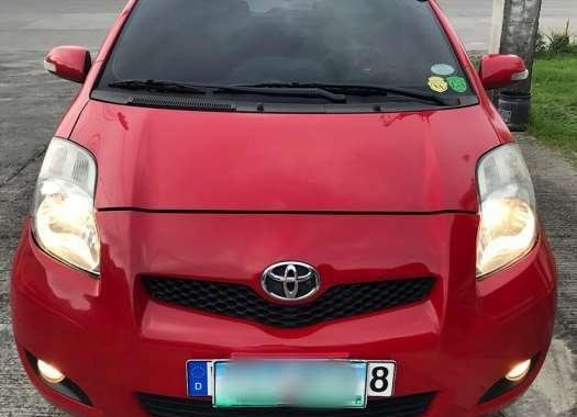 Toyota Yaris 1.5 G HATCHBACK 2011 AT Red For Sale 