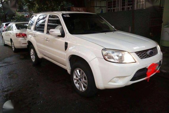 Ford Escape XLS 2011 2.3 AT White For Sale 