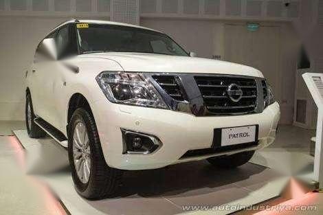 2017 Nissan Patrol White for sale