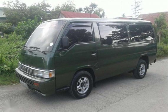 Nissan Urvan 2005 Manual Green Van For Sale 