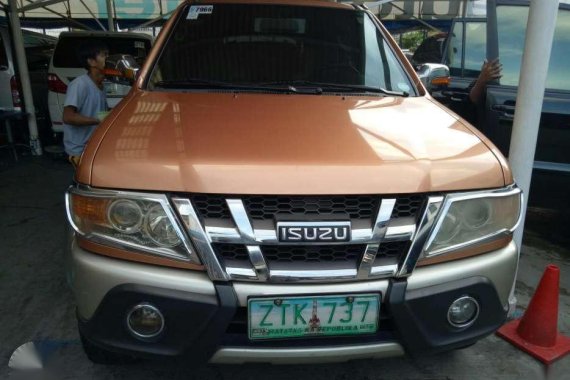 Isuzu Crosswind xuv 2010 series MT for sale 