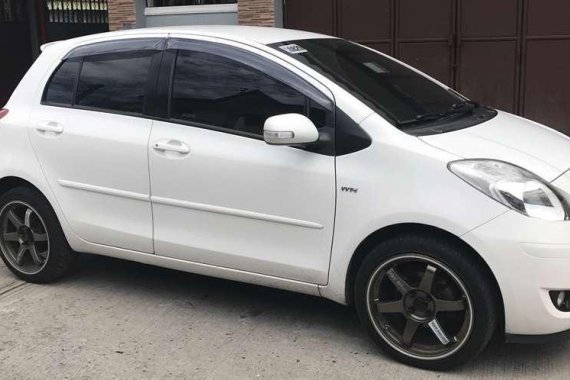 2011 Toyota Yaris 1.5g and Kia Picanto 2012 for sale