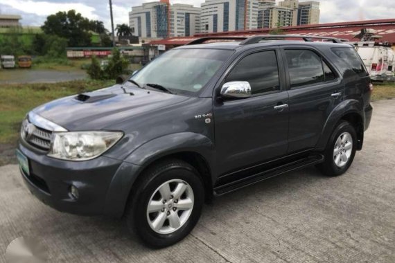 2011 Toyota Fortuner V 4WD for sale