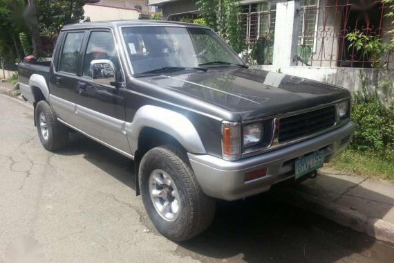 Mitsubishi Strada 4x4 for sale