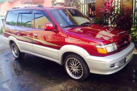 For sale: 2000 Toyota Revo sports runner