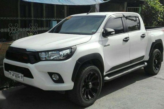 Toyota Hilux G 2016model Manual 2.4 engine for sale