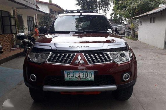 2010 Mitsubishi Montero red for sale