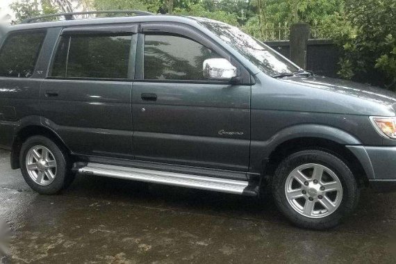 Isuzu Crosswind xt 2010 model for sale