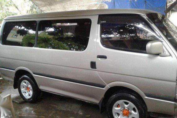 2006 Toyota Hiace Custom AT Silver Van For Sale 