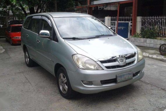 Toyota Innova gas matic 05 model for sale