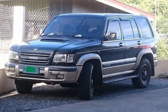 Well-maintained Isuzu Trooper 2000 for sale