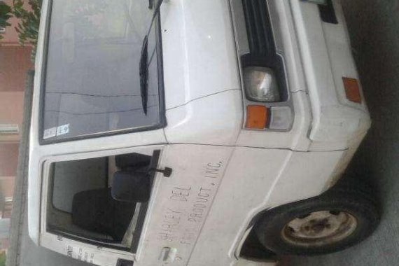 For sale Mitsubishi L300 fb car