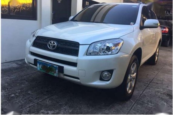 Toyota Rav4 2.4 gas 4x2 matic for sale