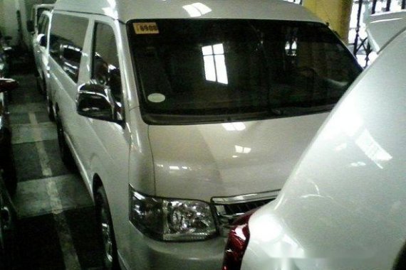 Well-kept Toyota Hiace 2014 for sale