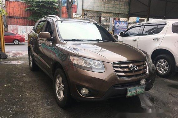 Well-maintained Hyundai Santa Fe 2010 for sale