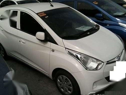 Hyundai GLX Eon White 2016 MT for sale 