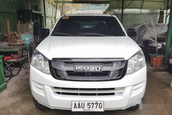Well-maintained Isuzu D-Max 2015 for sale