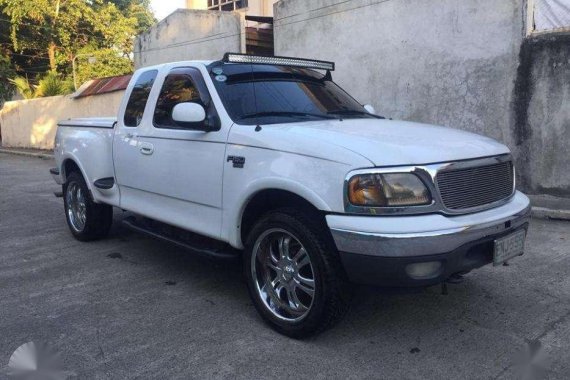 Ford F150 lariat top of the line for sale