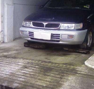 Mitsubishi space wagon 1997 model for sale