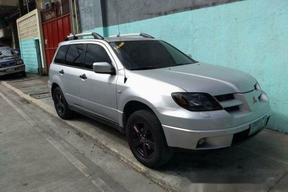 Well-kept Mitsubishi Outlander 2003 for sale