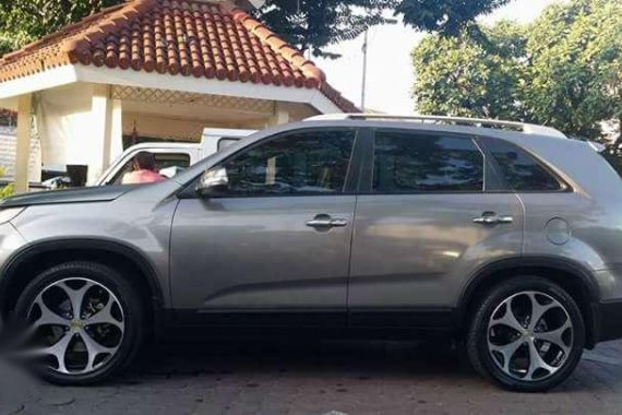 FOR SALE Kia Sorento 2010