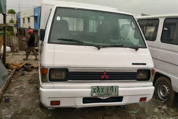 Well-kept Mitsubishi L300 2001 for sale