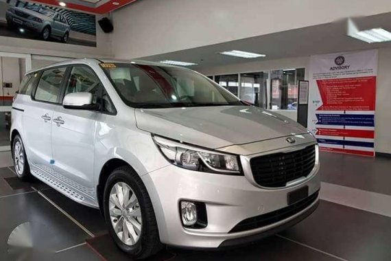 Brand new Kia Carnival No price hike till jan 13 2018 only #picanto
