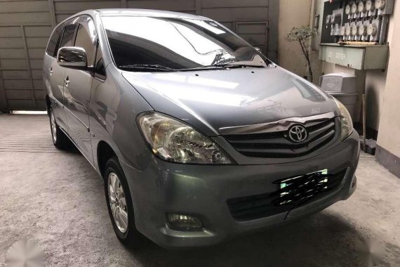 Toyota Innova Gas G AT 2009 Gray SUV For Sale 