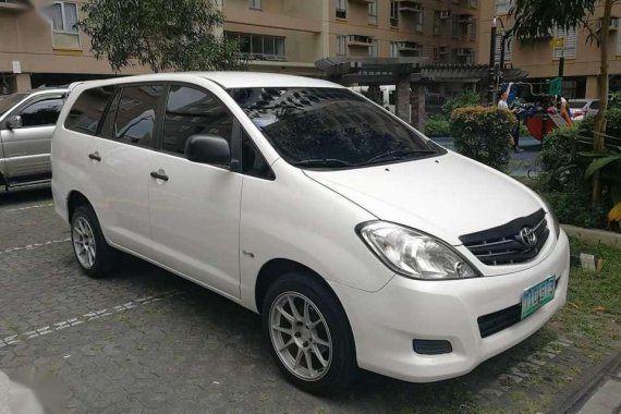2012 Toyota Innova J MT White SUV For Sale 