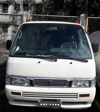 Well-kept Nissan Urvan Manual Diesel 2015 for sale