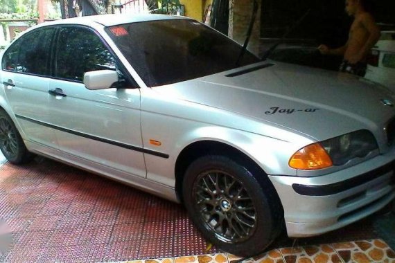 Rush Sale or swap Bmw 318i e46 manual