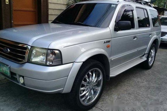 Well-maintained Ford Everest 2004 for sale