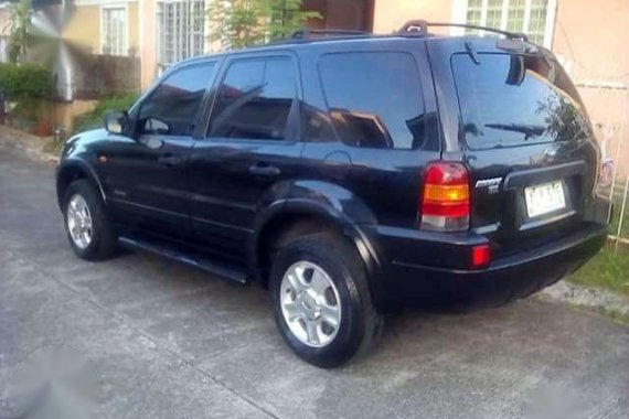 Ford Escape 2003 model FOR SALE