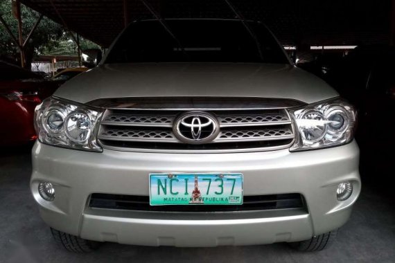 2009 Toyota Fortuner G Diesel Automatic FOR SALE