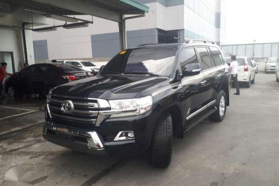 For sale 2017 Toyota Land Cruiser Prado (With unit available)