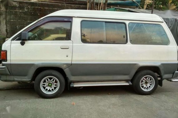 Toyota Lite ace WHITE FOR SALE